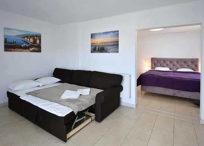 Villa Holiday 4* Balchik