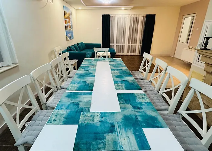 Villa Holiday Guest house 4*